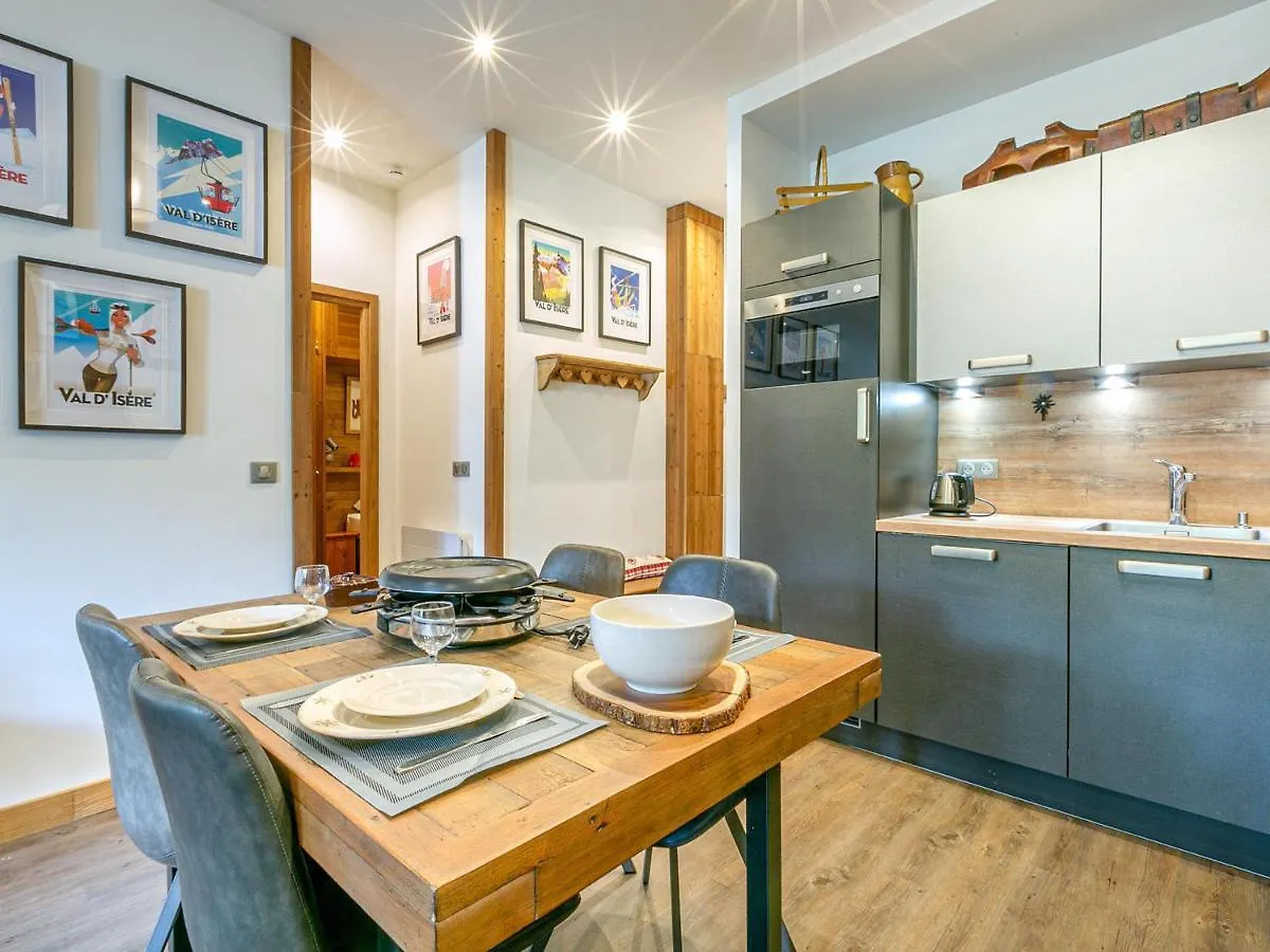 Appartement De Charme Renove Avec Belles Prestations, Au Pied Des Pistes A Val-D'Isere - Fr-1-694-228