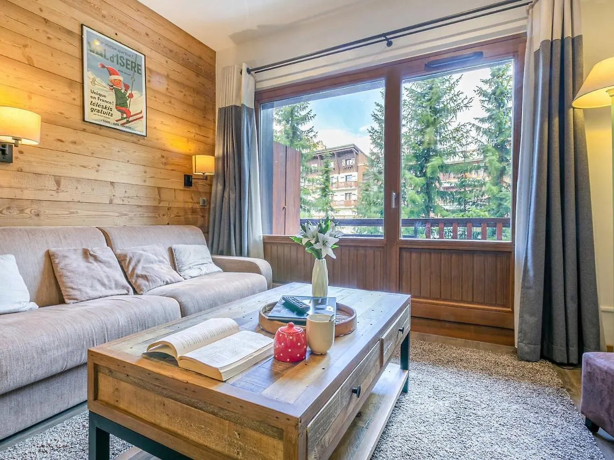 Appartement De Charme Renove Avec Belles Prestations, Au Pied Des Pistes A Val-D'Isere - Fr-1-694-228 0*,  France